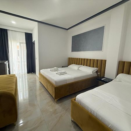 Hotel Leodori 1 Shëngjin Kültér fotó