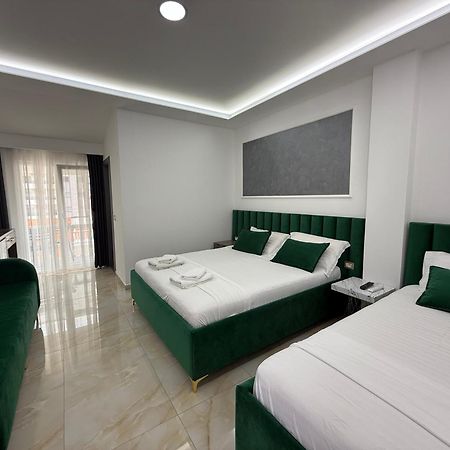 Hotel Leodori 1 Shëngjin Kültér fotó